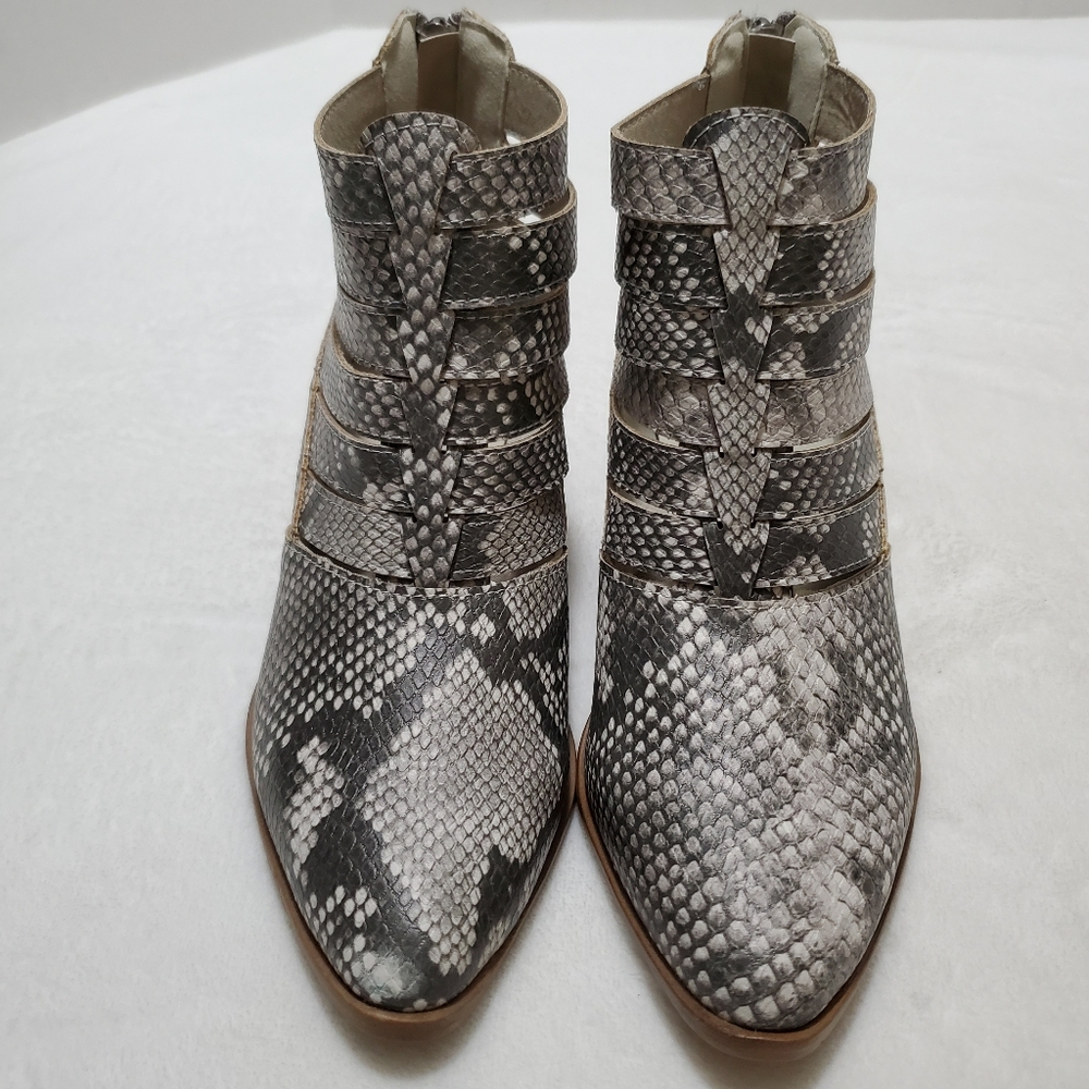 Fergalicious faux snake print ankle boots Size 6 - Picture 10 of 12
